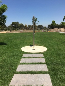 שביל אבני פסיעה למקלחת אגנית ענק מאבן גושנית
