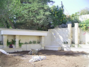 עבודות אבן בחצר בית בכרמל